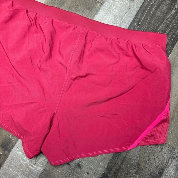 NWT Under Armour Fly By 2.0 Short size XL - Picture 8 of 14